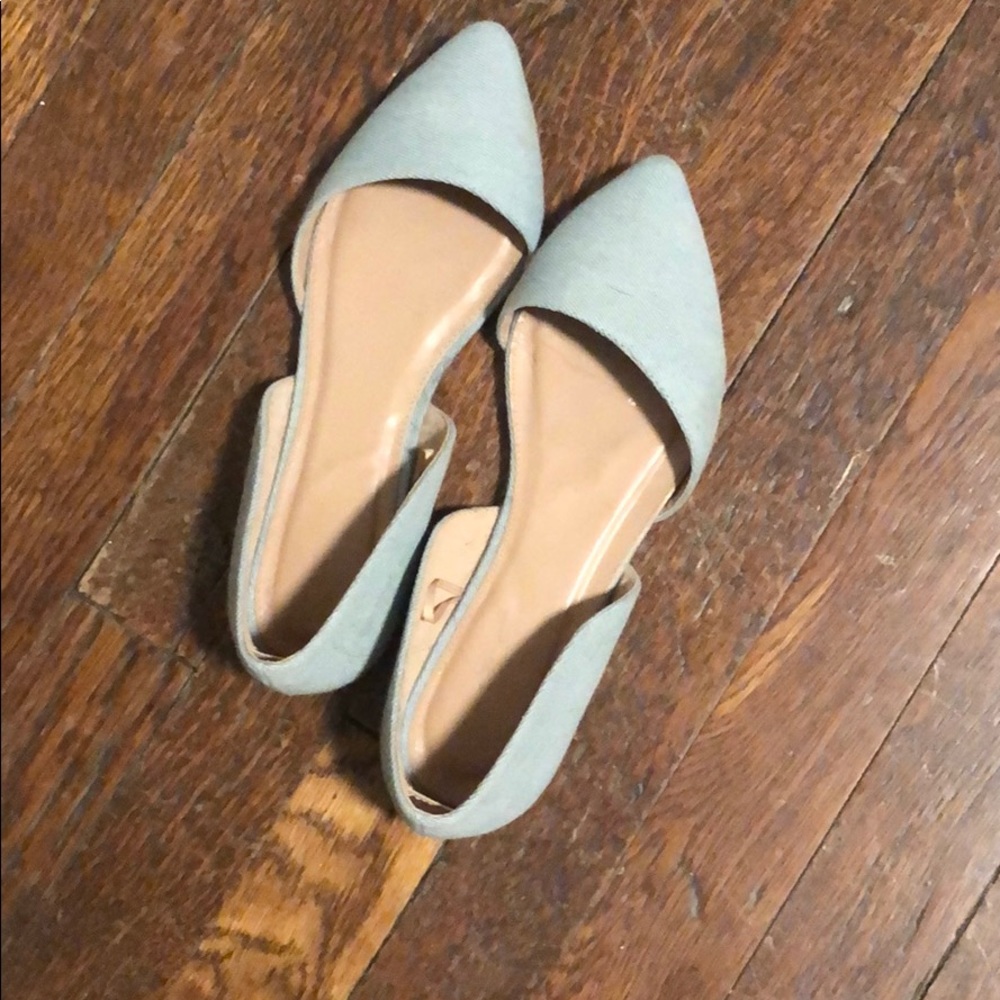 Cute flats! - Picture 3 of 3